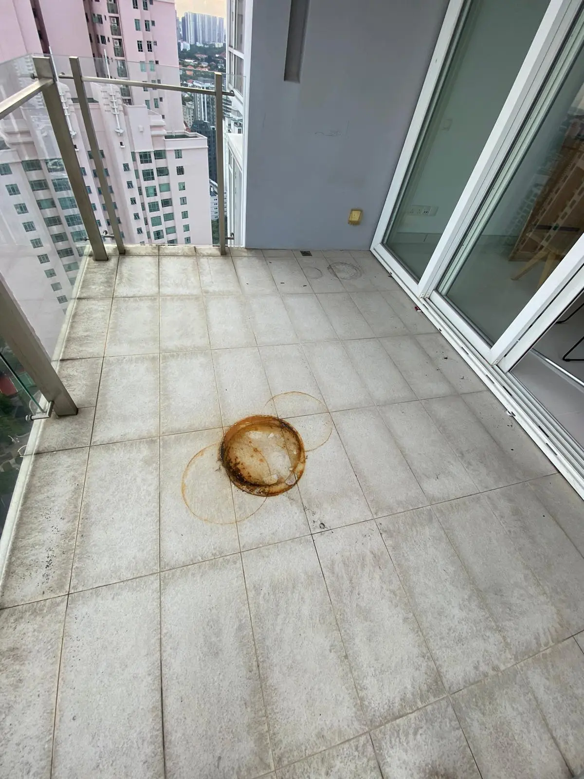 Dirty balcony before end-of-tenancy cleaning