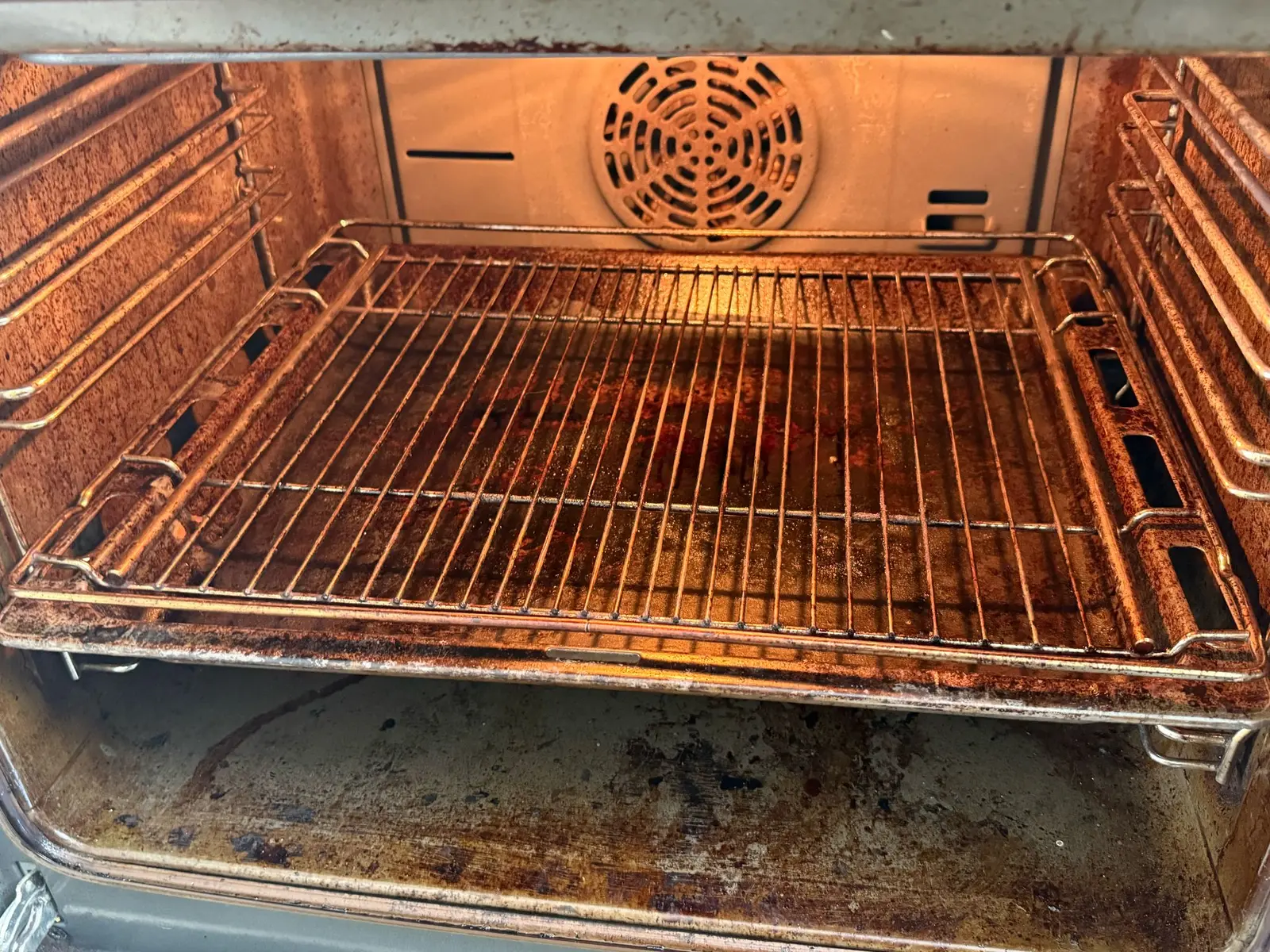 Oven before end-of-tenancy cleaning