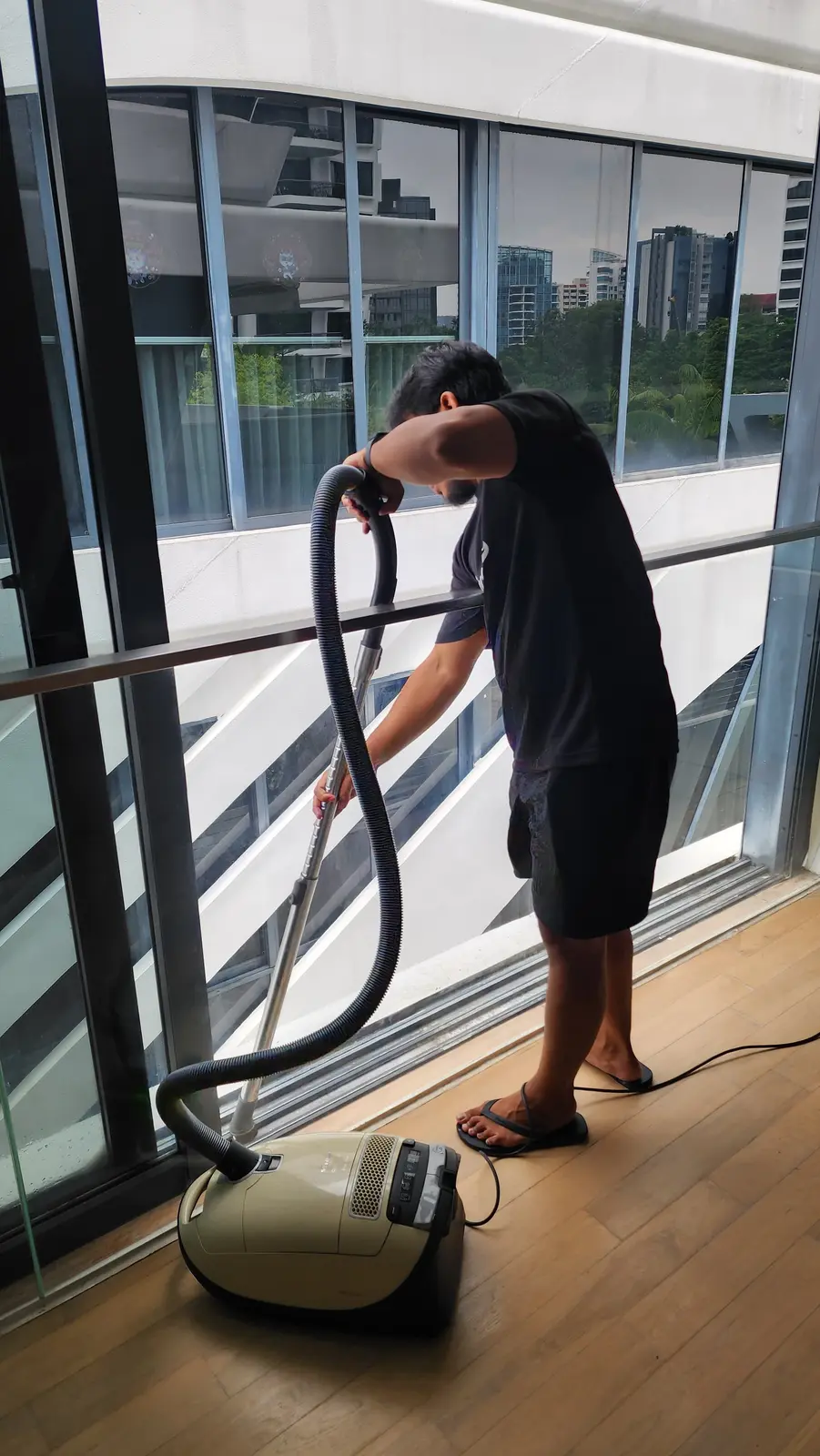 Cleaner removing residue from windows