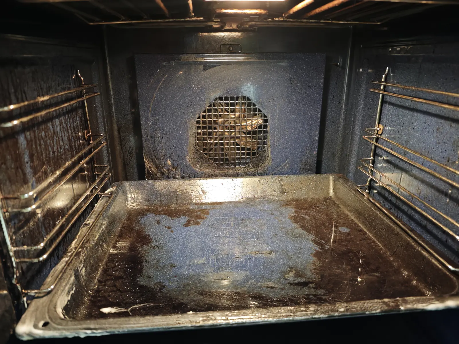 Oven during deep cleaning